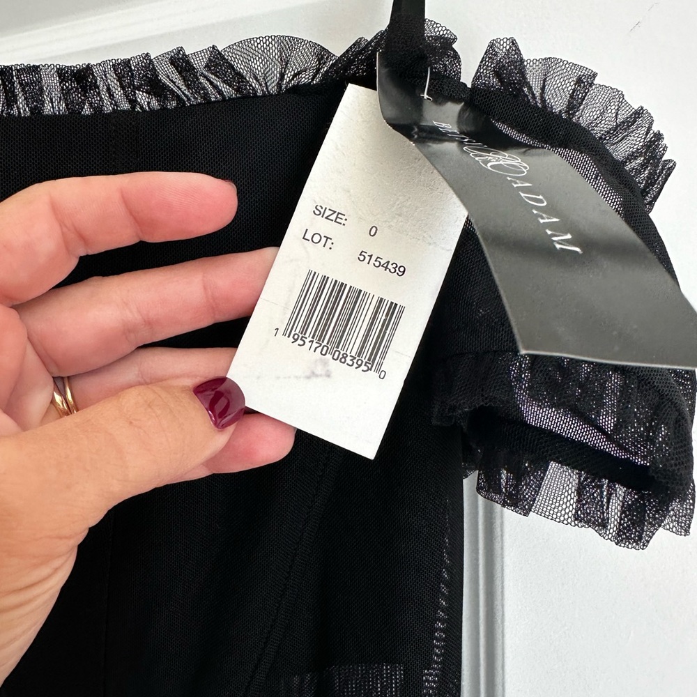 Betsy &‎ Adam Black Ruffle Off the Shoulder Tiered Mesh Ballgown NWT 0 - Picture 5 of 7